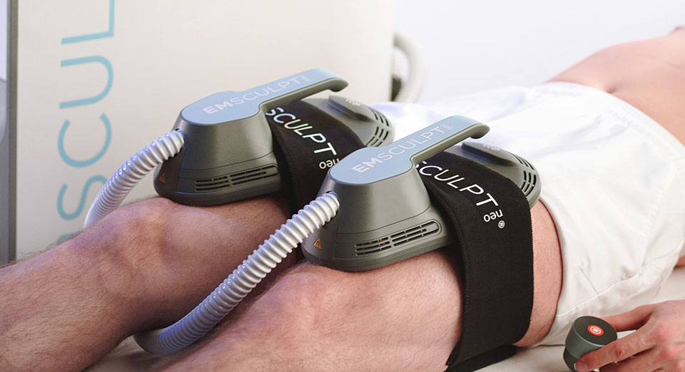 دستگاه EMSCULPT درمان زانو تقویت عضلات چهار سر ران - درمان آرتروز-دستگاه شبیه ساز ورزش -کلینیک زروان ستارخان 66921615