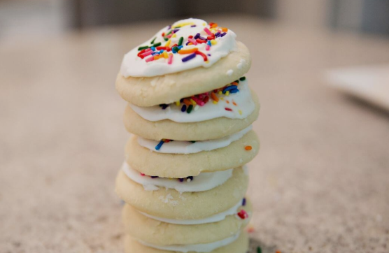 علت میل به شیرینی،کنترل میل به شیرینی، هوس شیرینی، کاهش میل به شیرینی، درمان میل به شیرینی،افزایش هوس قند،چرا بدن میل به شیرینی دارد،چگونه میل به شیرینی را کاهش دهیم،راههای کنترل مصرف شیرینی