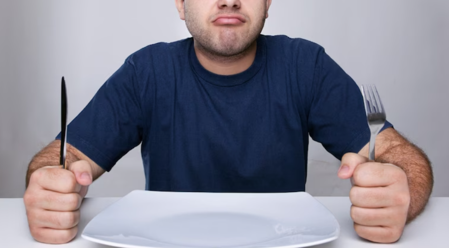 علت زود گرسنه شدن بعد از غذا، علت گرسنگی بعد از دو ساعت غذا خوردن، اشتهای کاذب، ولع خوردن دارم چکار کنم، علت ضعف معده بعد از غذا، گرسنگی زیاد و دل ضعفه، کنترل اشتها